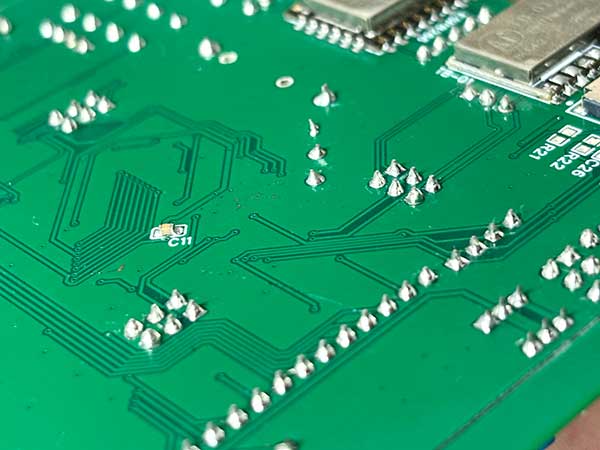 浅谈PCBA加工中排针的更换方法